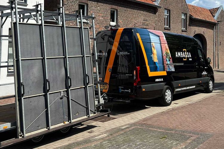 Ambassa bus