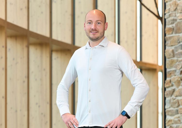 Harm Verstappen - Different Group.jpg